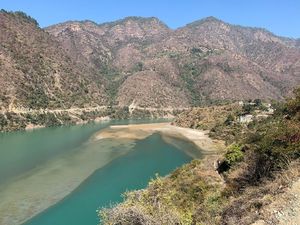 Tentara China Dituduh Siksa Remaja India yang Ditahan