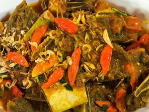 Masak Masak : Iga Sapi Woku yang Pedasnya Nendang Masak Masak : Iga Sapi Woku yang Pedasnya Nendang