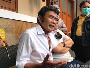 Rhoma Irama Buka Fakta Disetop Kru Deep Purple karena Lagu Rhoma Irama Buka Fakta Disetop Kru Deep Purple karena Lagu
