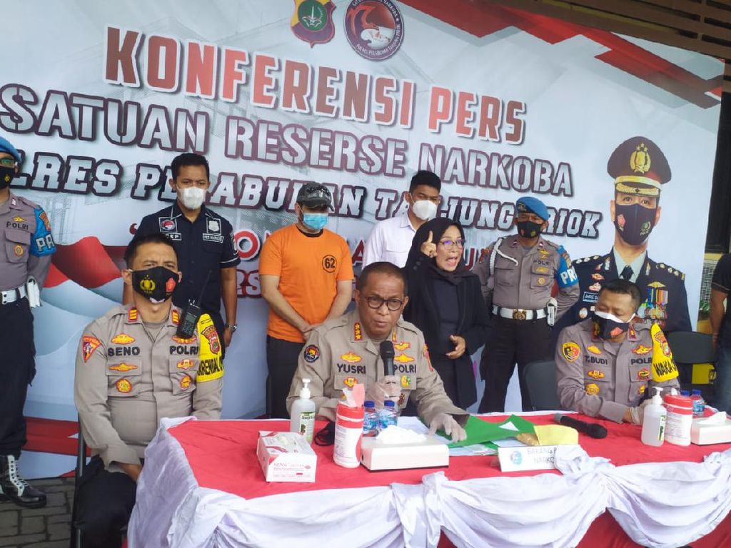 Terjerat Narkoba Kedua Kali, Ridho Rhoma Terancam 12 Tahun Penjara Terjerat Narkoba Kedua Kali, Ridho Rhoma Terancam 12 Tahun Penjara