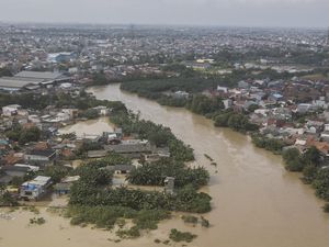 8 Saran Arsitek Atasi Banjir Jabodetabek, Perbaiki Tata Kota-Buat Rumah Panggung 8 Saran Arsitek Atasi Banjir Jabodetabek, Perbaiki Tata Kota-Buat Rumah Panggung
