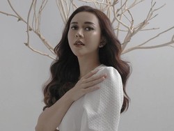 Aura Kasih Posting Foto Seksi, 10 Ribu Netizen Auto Nge-save