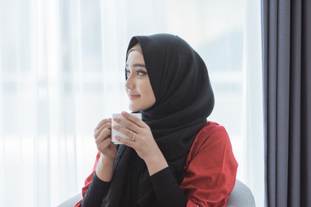 Bahagia/freepik.com Ketika kamu mendapat ketidakpastian, jangan langsung kecewa. Sebelum menyimpulkan sendiri, kamu harus melihat dulu permasalahan tersebut dari berbagai sisi.