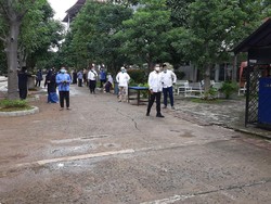 Cegah Kerumunan, Warga Dilarang Ikuti Prosesi Pemakaman Ustadz Maaher