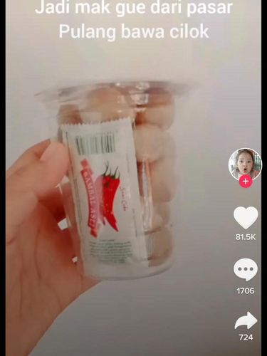 Dibelikan Cilok di Pasar, Wanita Ini Temukan Wajah Tampan Member BTS