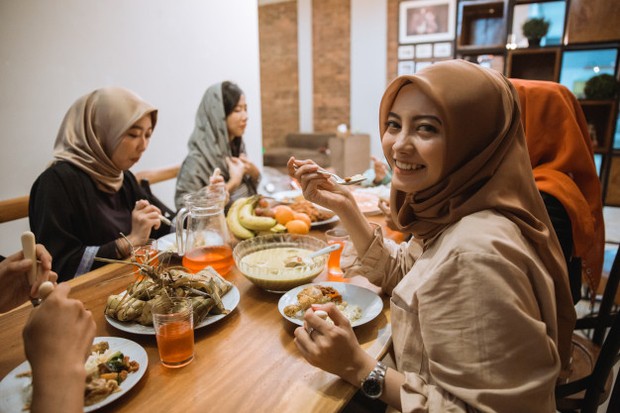 Jangan memaksakan kehendak dan berikan peluang pada orang baru.