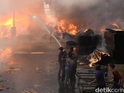 Lagi, Pabrik Pengolahan Kayu di Lumajang Ludes Terbakar