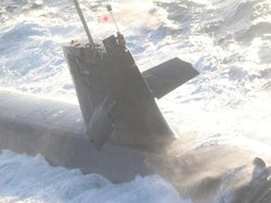 Kapal Selam Jepang Tabrakan dengan Kapal Komersial di Pasifik