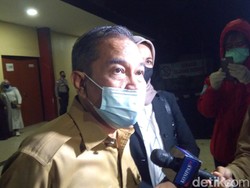 Pengacara Duga Ustadz Maaher Meninggal karena Sakit Usus