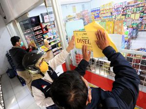 Langgar Jam Operasional, 23 Sektor Usaha di Bandung Ditutup-Didenda