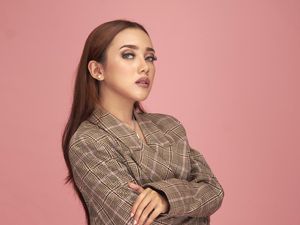 Nada Destya Mau Dikenal karena Karakter Suaranya Nada Destya Mau Dikenal karena Karakter Suaranya