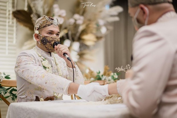 Pernikahan Kesha Ratuliu/Instagram.com/adhipermana Pernikahan Kesha Ratuliu