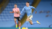 Di nomor dua ada pemain Manchester City, Phil Foden. Pemain berusia 20 tahun ini terus berkembang di bawah polesan Guardiola, sejauh ini telah bikin lima gol (Getty Images/Pool)