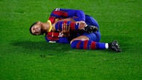 Araujo kini sudah mencatatkan 382 hari absen karena cedera (Getty Images)