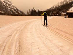 Mendadak Sendu, Langit Eropa Berubah Oranye karena Debu Sahara
