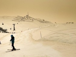 Langit Sendu Eropa dan Tipe Penumpang yang Dilirik Pramugari