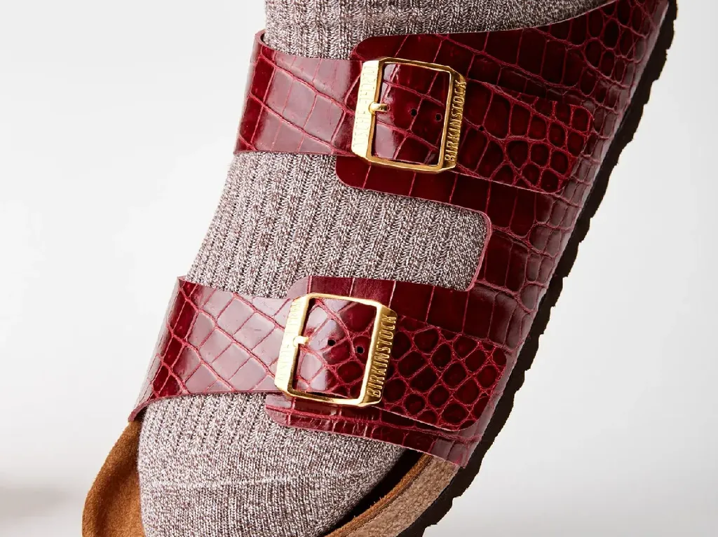 Mewah! Sandal Rp 1 Miliar Ini Terbuat dari Potongan Tas Hermes Mewah! Sandal Rp 1 Miliar Ini Terbuat dari Potongan Tas Hermes