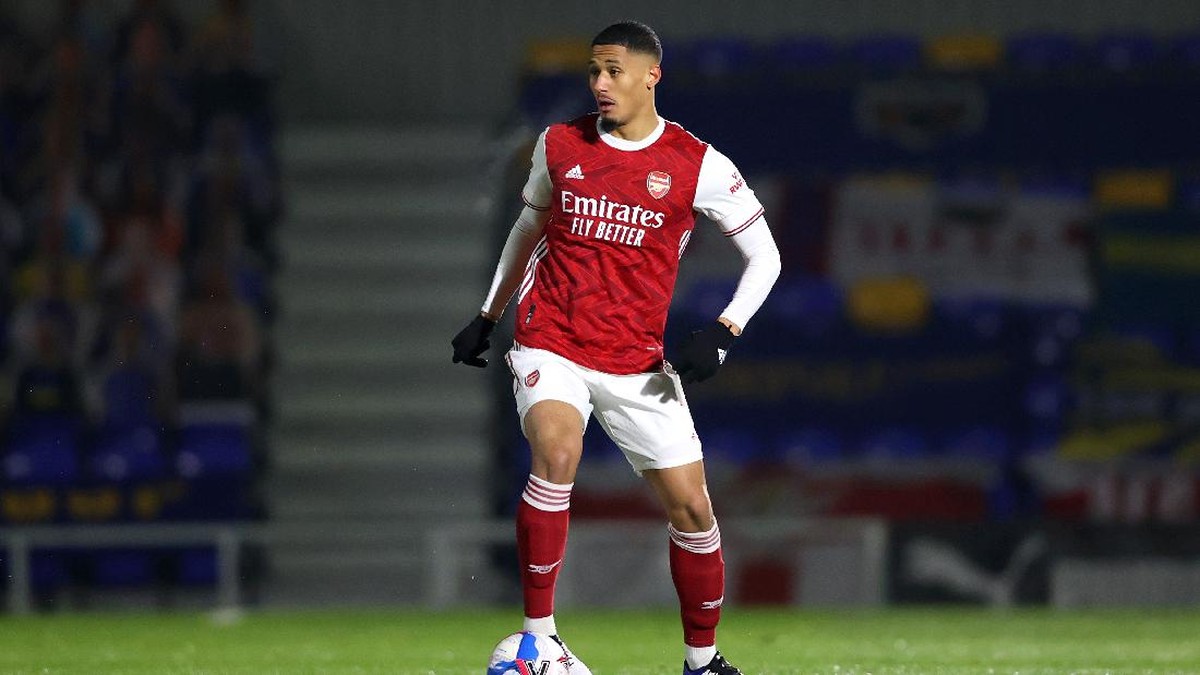 William Saliba melancarkan kritik untuk Mikel Arteta. (Foto: Getty Images/James Chance)