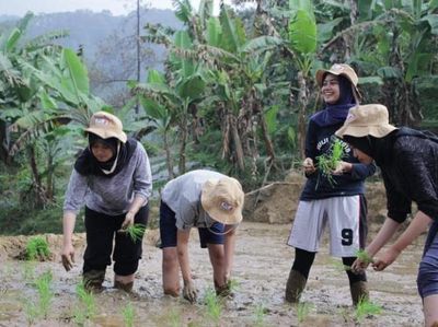 Ajak Mahasiswa Indonesia Peduli Lingkungan
