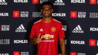 Ketiga, Manchester United sedianya masih punya para winger yang oke. Selain Mason Greenwood, juga masih ada pemain muda Amad Diallo (Manchester United via Getty Images/Ash Donelon)
