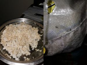 Waduh! Netizen Ini Dapat Beras Bansos yang Hitam dan Berkutu