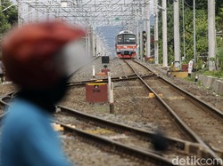 Operasi KA Cilacap-Yogyakarta Ditunda, Uang Penumpang Dikembalikan