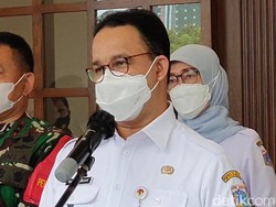 Anies Harap Kasus Aktif Corona Tak Naik Usai Libur Imlek: Kurangi Bepergian