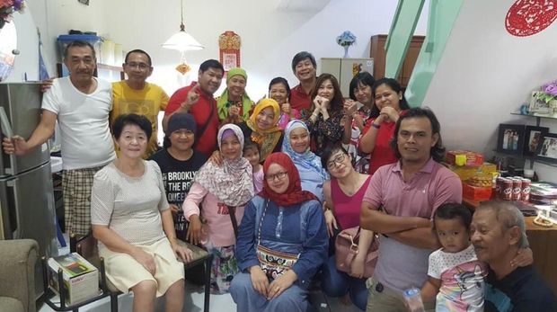 Herry Iman Pierngadi Kepala Pelatih ganda putra PBSI, Herry Iman Pierngadi berkumpul bersama keluarga besar saat perayaan Imlek 2018.
