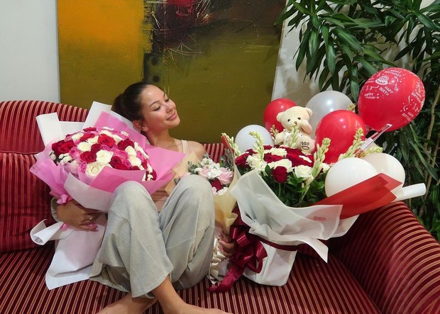 Ilustrasi Kirim Karangan Bunga/Sumber:instagram.com/alyssadaguise