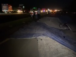 Kondisi Lalu Lintas Tol Cipali KM 122 Malam Ini Usai Ambles
