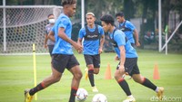 Berdasarkan regulasi Sea Games tahun 2019, setiap tim cabang olahraga sepak bola putra wajib diperkuat pemain berusia maksimal 22 tahun (U-22) dan sebanyak-banyaknya dua pemain senior yang berumur di atas 22 tahun.