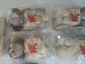 Penjual Ini Rutin Kirim Pempek ke RS, Alasannya Bikin Nakes Ini Terharu Penjual Ini Rutin Kirim Pempek ke RS, Alasannya Bikin Nakes Ini Terharu