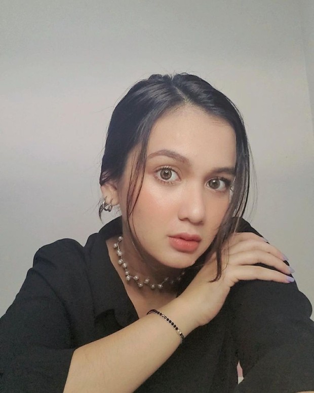 Awet Imutnya, Ini 10 Potret Cantik Dea Annisa yang Berusia 24 Tahun