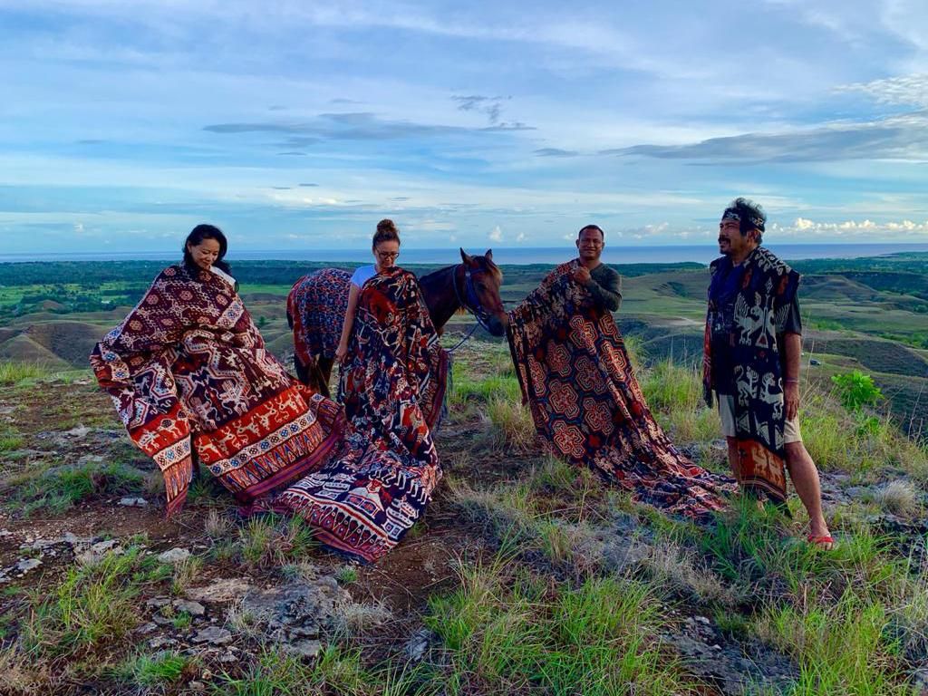 Tenun Sumba Berharga tapi Banyak Tantangan Melestarikannya Tenun Sumba Berharga tapi Banyak Tantangan Melestarikannya