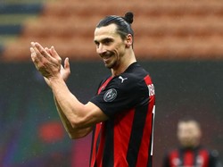 Ibrahimovic, Singa Tua yang Terus Mengaum ke Kewanannya