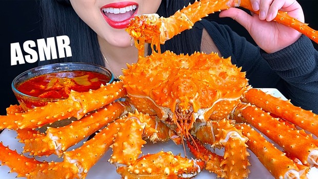 King Crab merupakan menu yang sering dibuat untuk ASMR eating