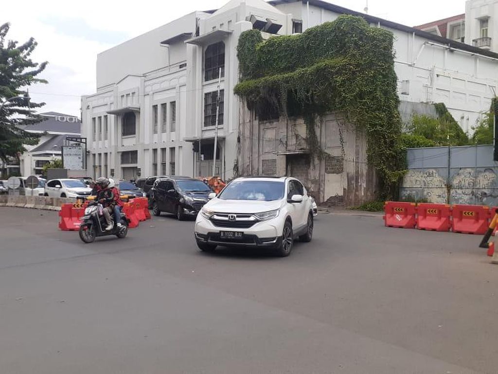 Membandingkan Kemacetan di Kota Tua Jakarta Saat Ditutup dan Dibuka Membandingkan Kemacetan di Kota Tua Jakarta Saat Ditutup dan Dibuka
