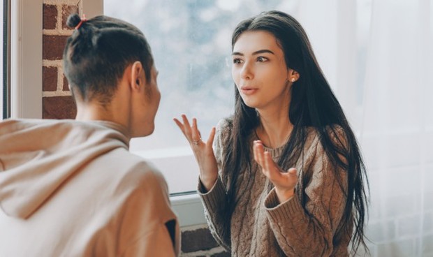 Fokus menyelesaikan masalah agar keaadan membaik/foto: freepik.com Fokus menyelesaikan masalah agar keaadan membaik