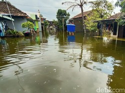 Banjir di Kudus Belum Surut, Rumah Terendam Tambah Jadi 7.716