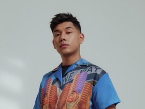Jaz Dukung Musisi Lokal Jogja dengan Nyanyikan 3 Lagu Hitsnya Jaz Dukung Musisi Lokal Jogja dengan Nyanyikan 3 Lagu Hitsnya