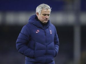 Tottenham Didepak Everton, Rio Ferdinand Kasihan sama Mourinho