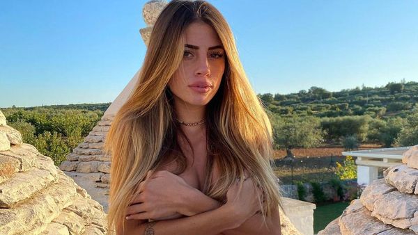 Foto: Liburannya Chiara Nasti, Calon Gebetan Neymar