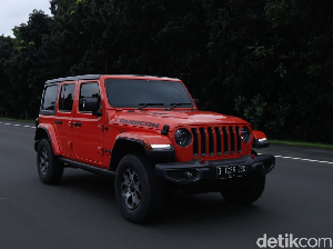 Viral Sekdes Beri Anak Kado Ultah Rubicon-Alphard, Berapa Sih Gajinya?