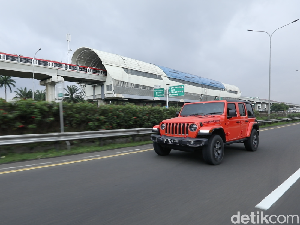 Viral Sekdes Beli Alphard-Rubicon buat Kado Ultah Anak, Intip Harganya