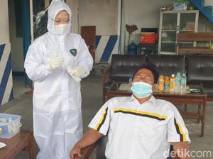 Libur Imlek, Pengendara Dites Antigen di Perbatasan Jateng-DIY
