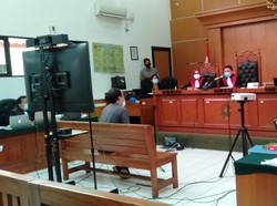 Ahli Bahasa Sebut Cuitan Syahganda soal Omnibus Law Tak Sesuai Fakta