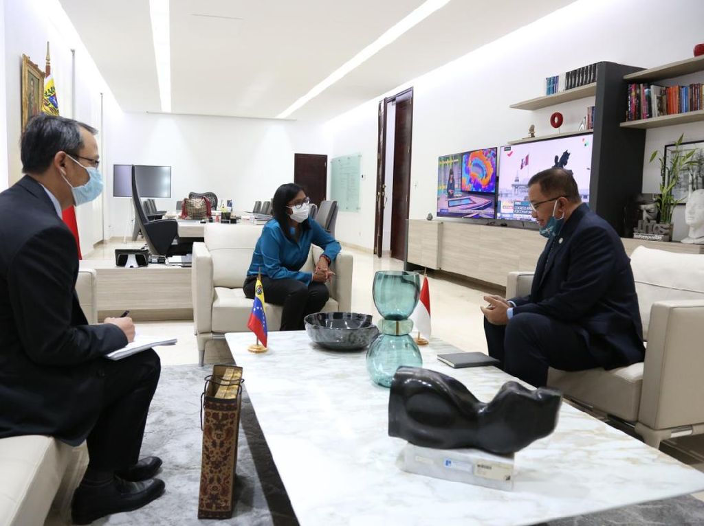Wapres Venezuela Sebut Indonesia Mitra Penting Wapres Venezuela Sebut Indonesia Mitra Penting