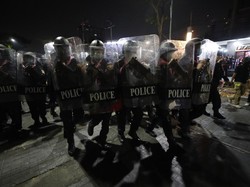 Polisi Belanda Bubarkan Protes Anti Penguncian Jelang Pemilihan
