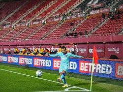 Barcelona Masih Payah Memaksimalkan Sepak Pojok