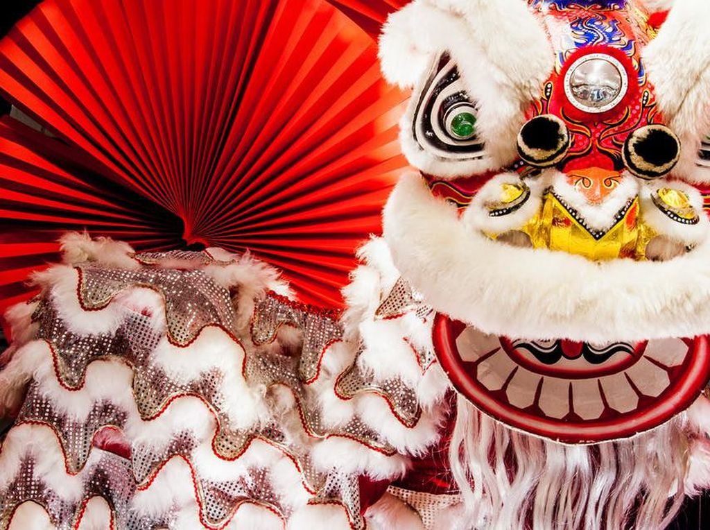 Barongsai yang Hadir Saat Imlek Berkaitan dengan Mitos Makanan Barongsai yang Hadir Saat Imlek Berkaitan dengan Mitos Makanan